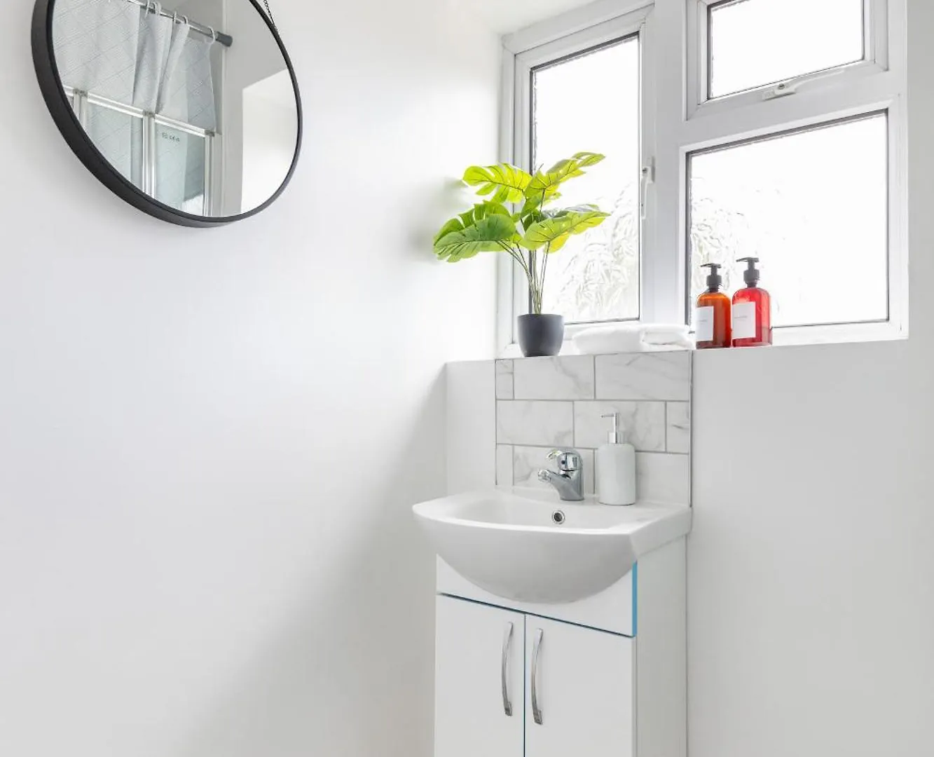City Gem - 2 Bed House, 6 Mins From Liverpool Street, Shops & Restaurants London 0*,